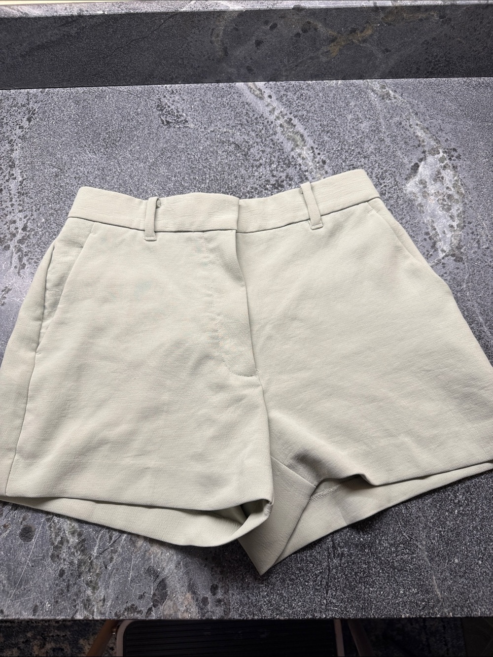 Aritzia Wilfred High-Rise Tailored Shorts